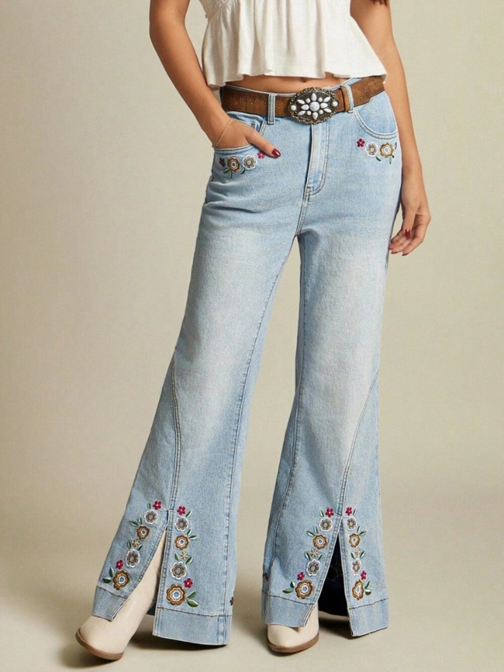 Light Wash Casual Women's High Rise Floral Embroidered Flare Leg Denim Jeans